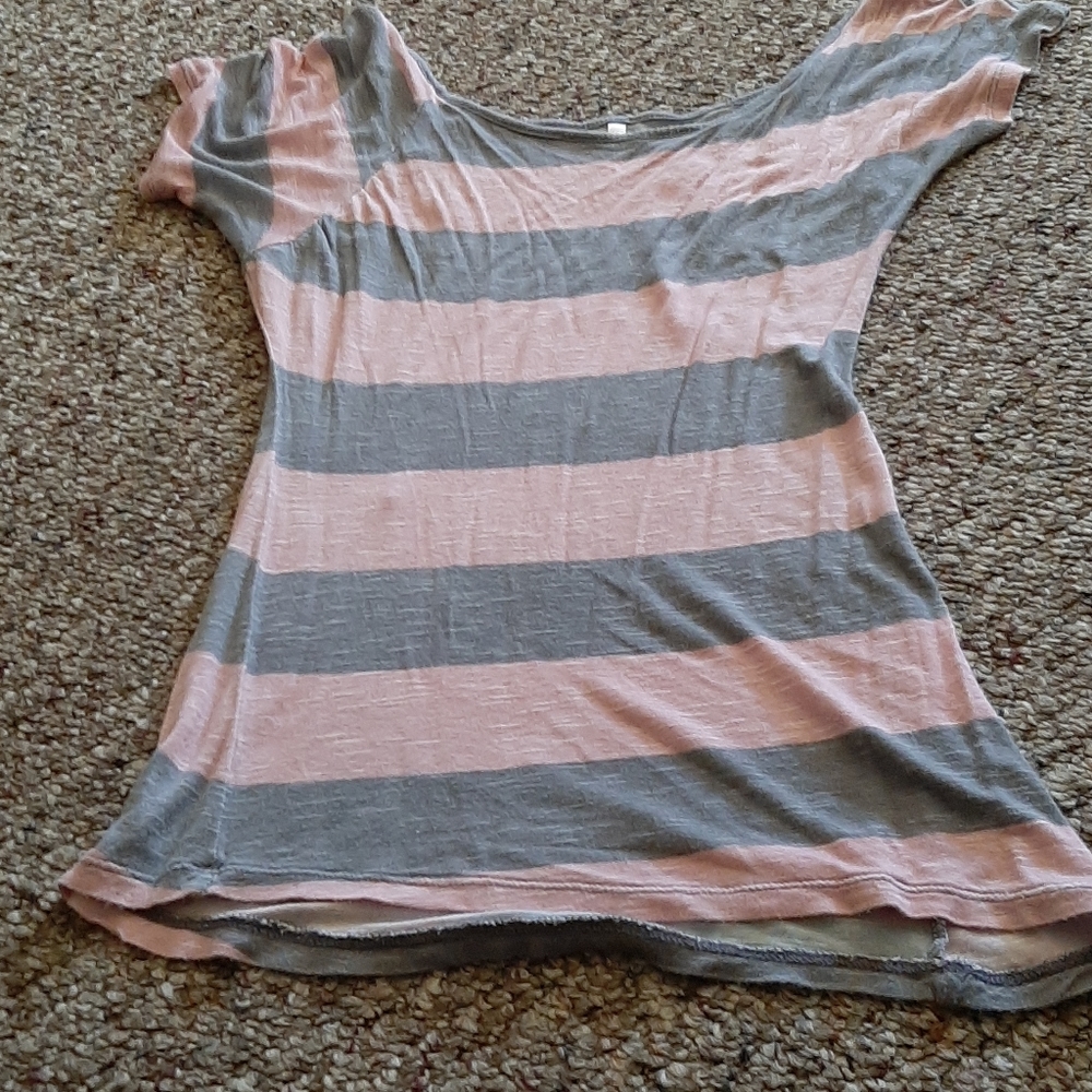 Rue 21 t shirt